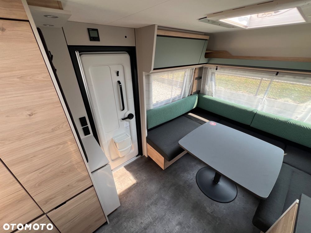 Dethleffs Camper 730FKR - 18