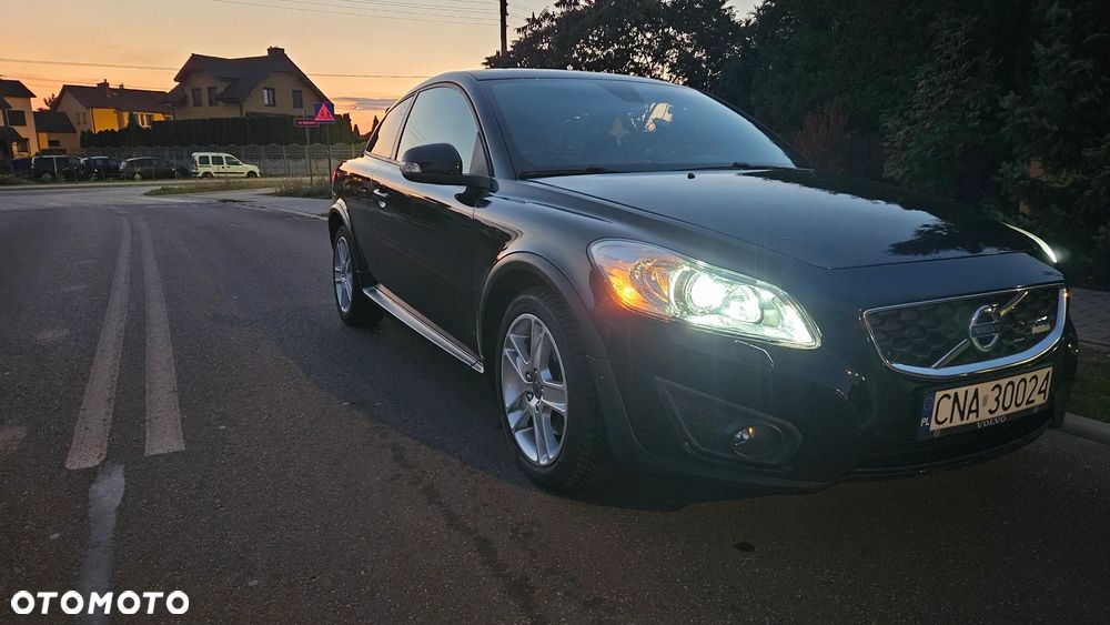 Volvo C30 D4 R-Design - 9