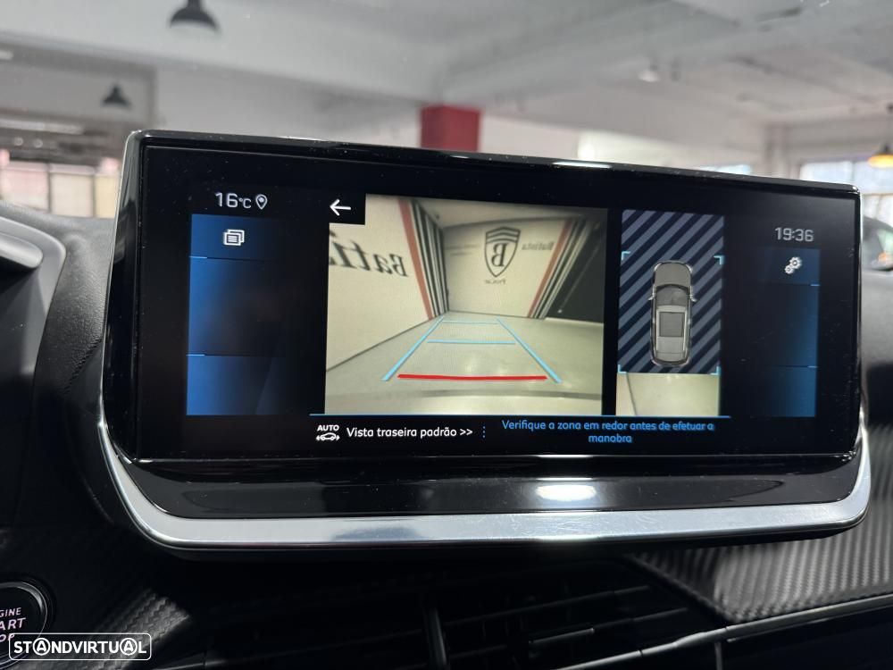 Peugeot 2008 PureTech 100 Allure - 32