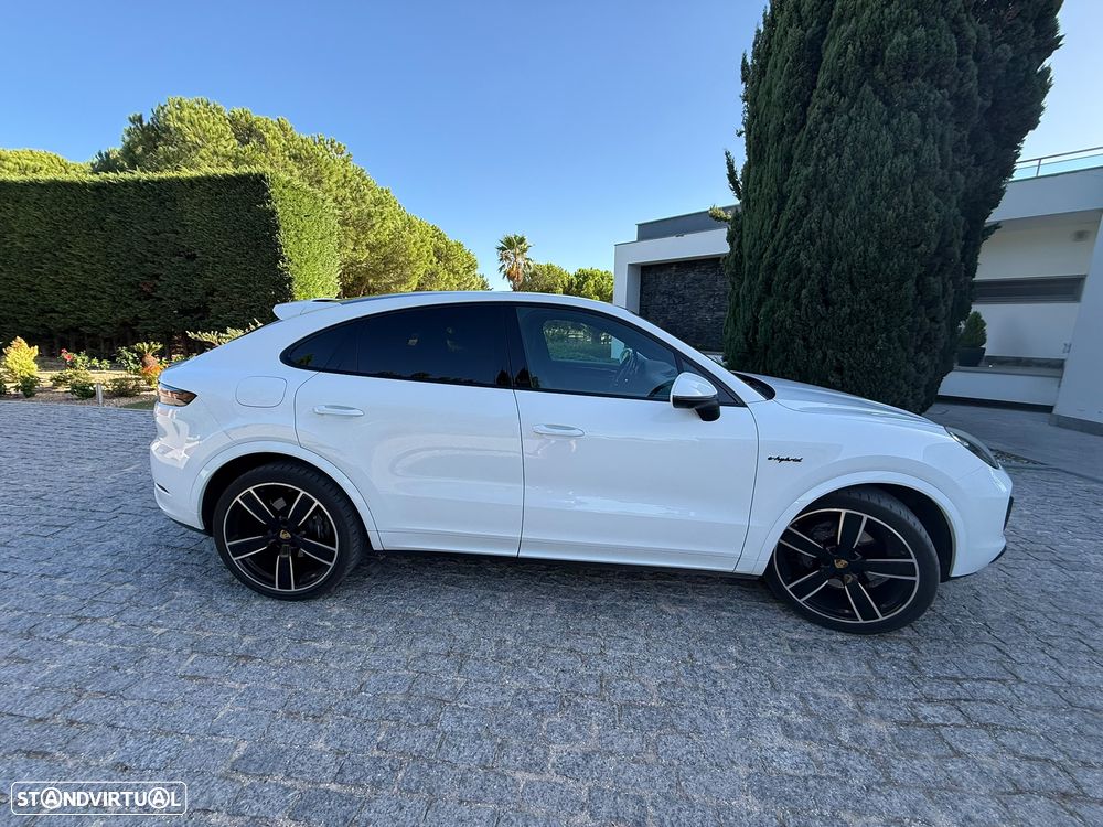 Porsche Cayenne - 2