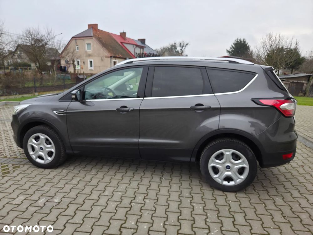 Ford Kuga - 4