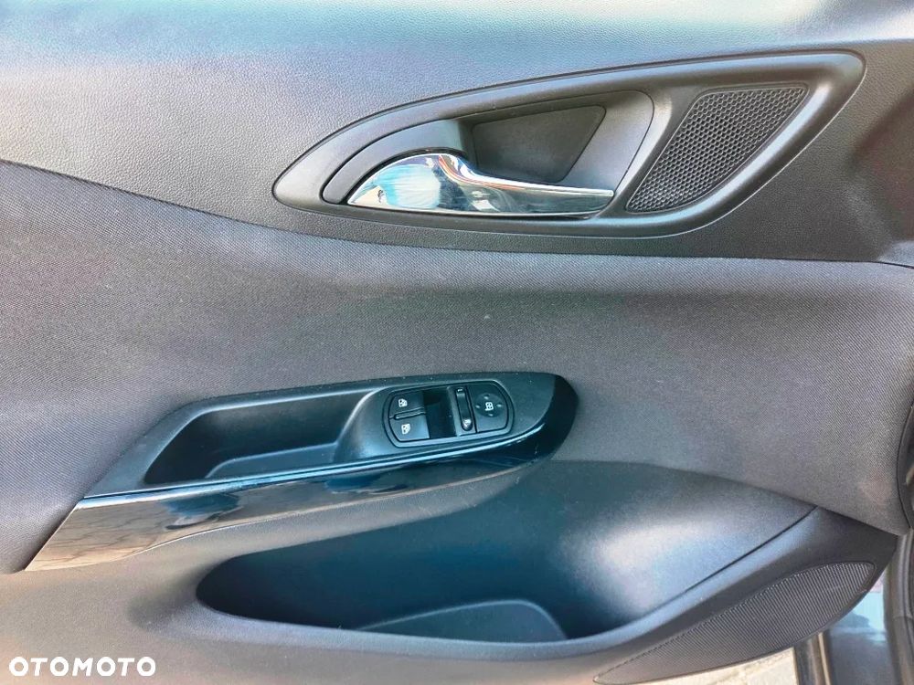 Opel Corsa 1.4 Cosmo - 23