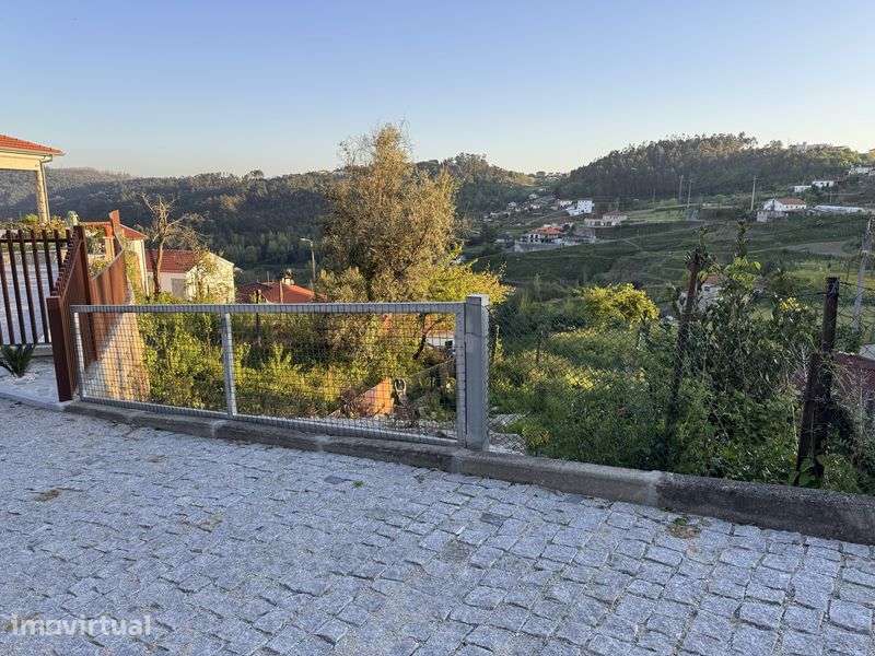 Lote terreno de construção  em Freixo de Cima  (Amarante) - Grande imagem: 2/10