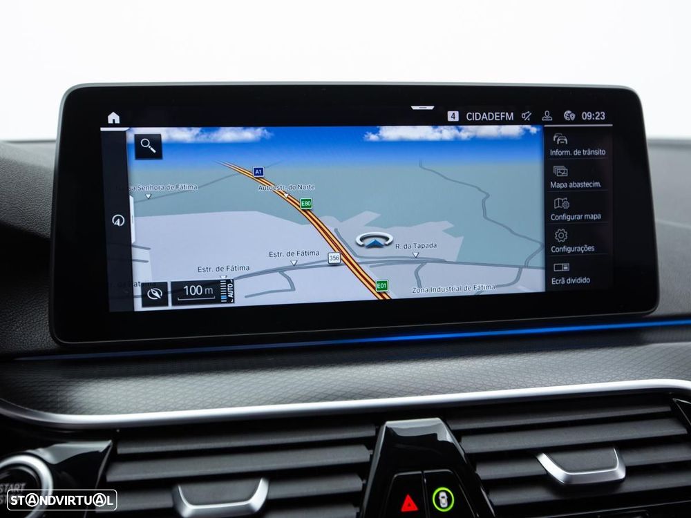BMW 520 i Pack Desportivo M - 32