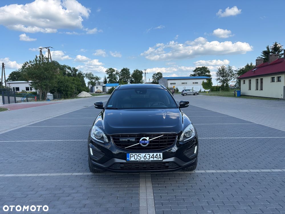 Volvo XC 60 D4 Drive-E R-Design Momentum - 2
