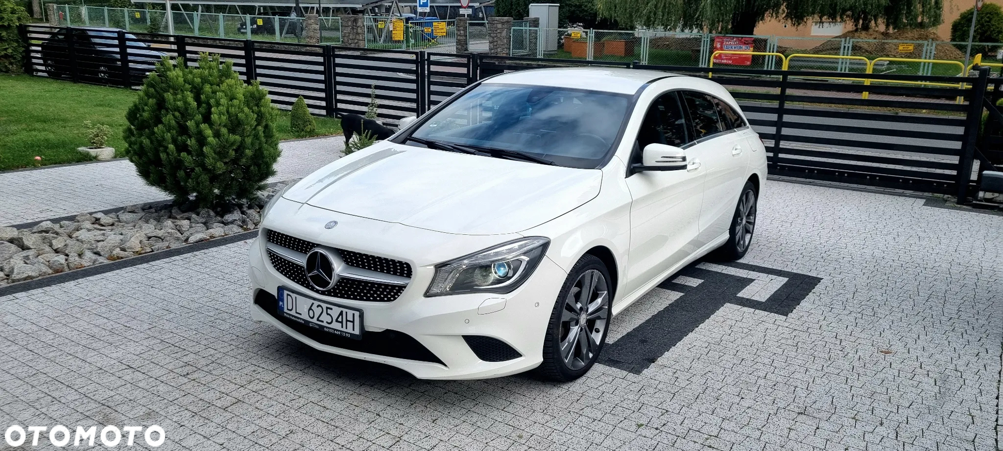 Mercedes-Benz CLA Shooting Brake 180 - 2