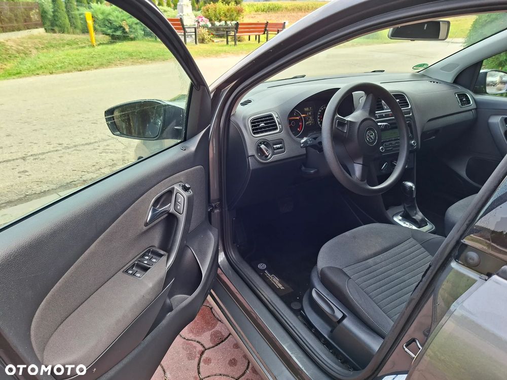 Volkswagen Polo 1.4 16V Highline DSG - 16