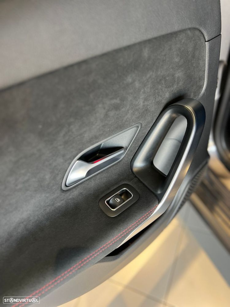 Mercedes-Benz A 250 e AMG Line - 57