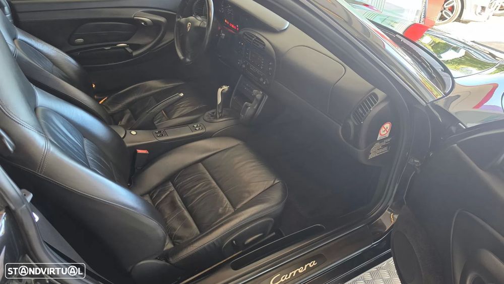 Porsche 911 (996) Carrera - 48