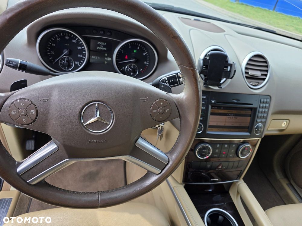 Mercedes-Benz ML - 5