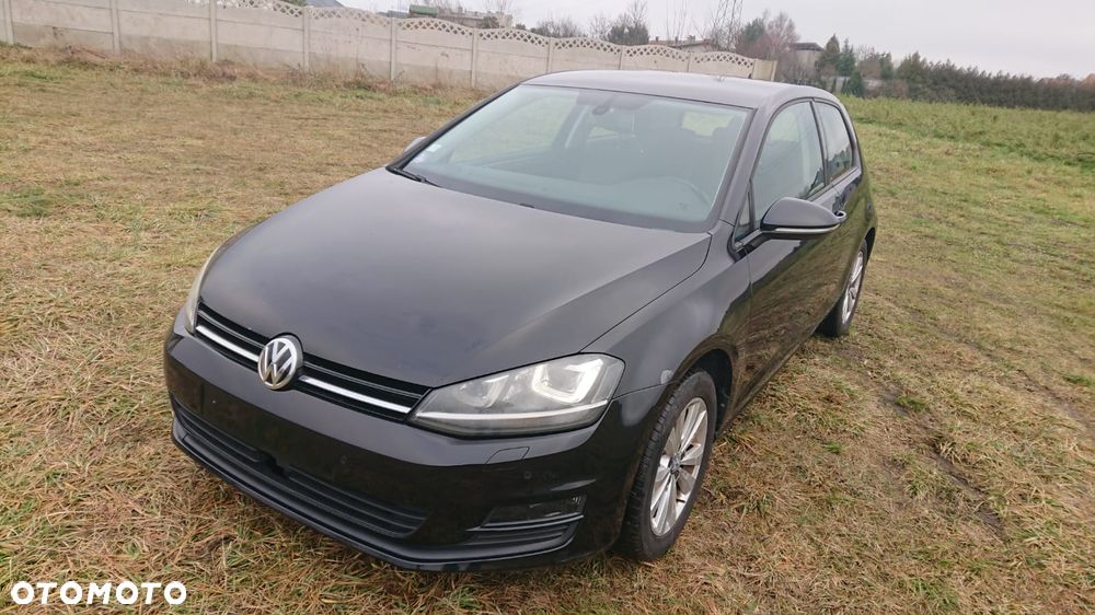 Volkswagen Golf - 1