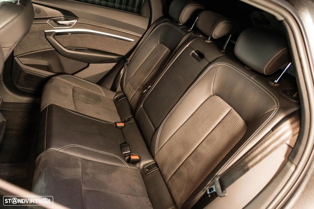 Audi e-tron 55 quattro - 37