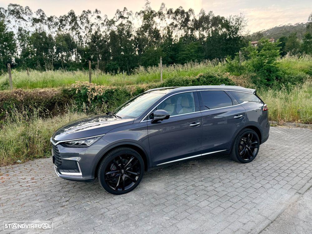 BYD Tang 86.4 kWh AWD Flagship - 28