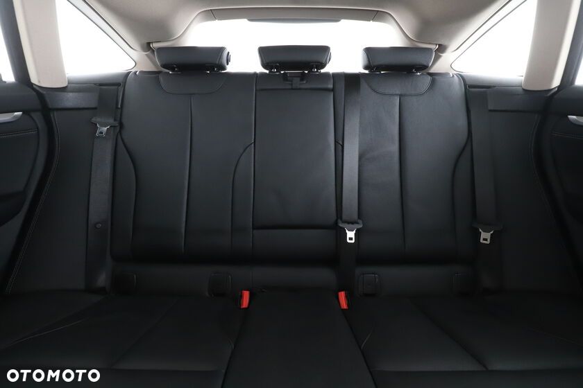 BMW Seria 3 320d Edition Luxury Line Purity - 14