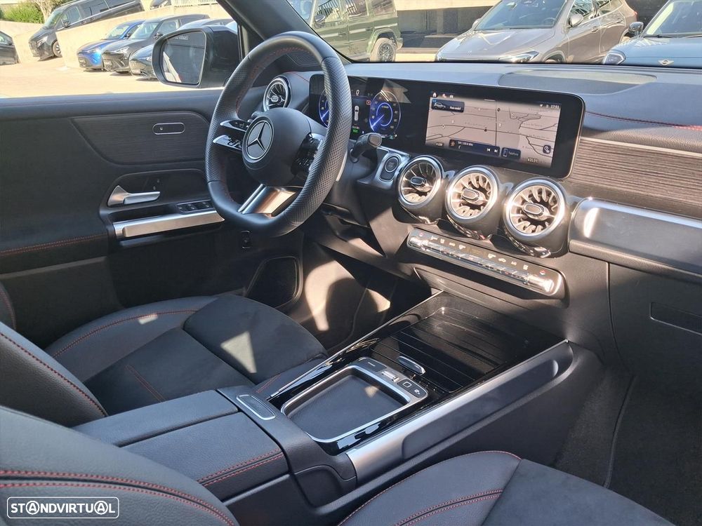 Mercedes-Benz EQB 250+ AMG Line - 16