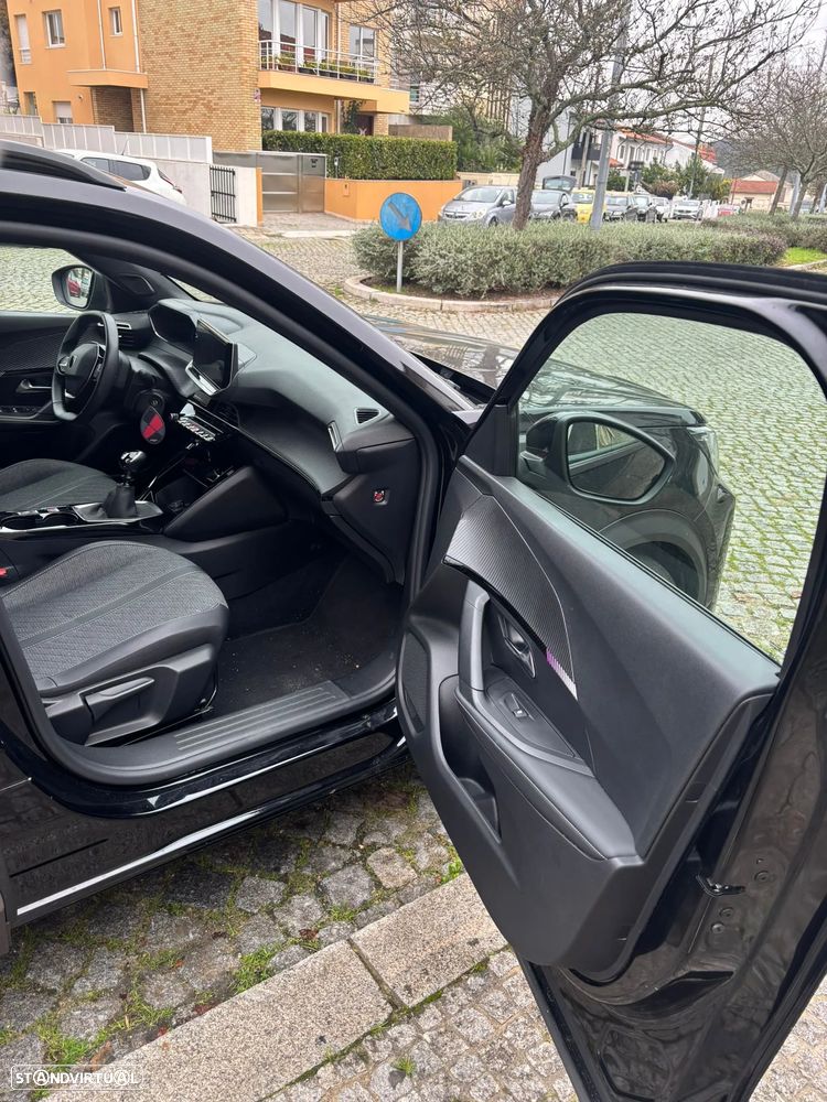 Peugeot 2008 1.2 PureTech Allure - 7