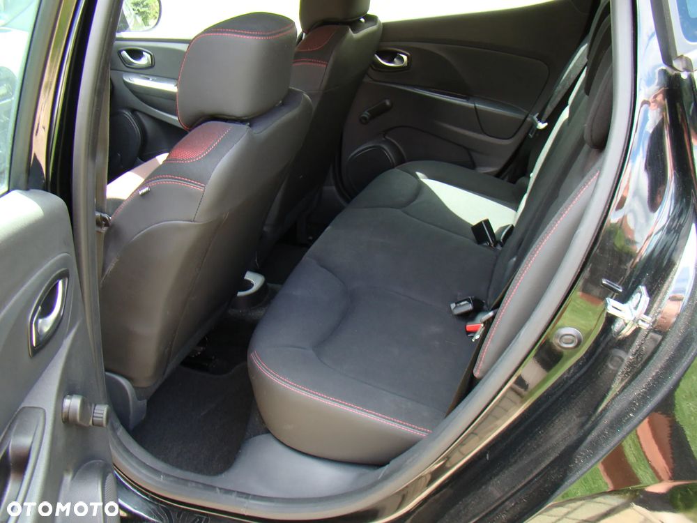 Renault Clio 1.2 16V 75 Life - 12