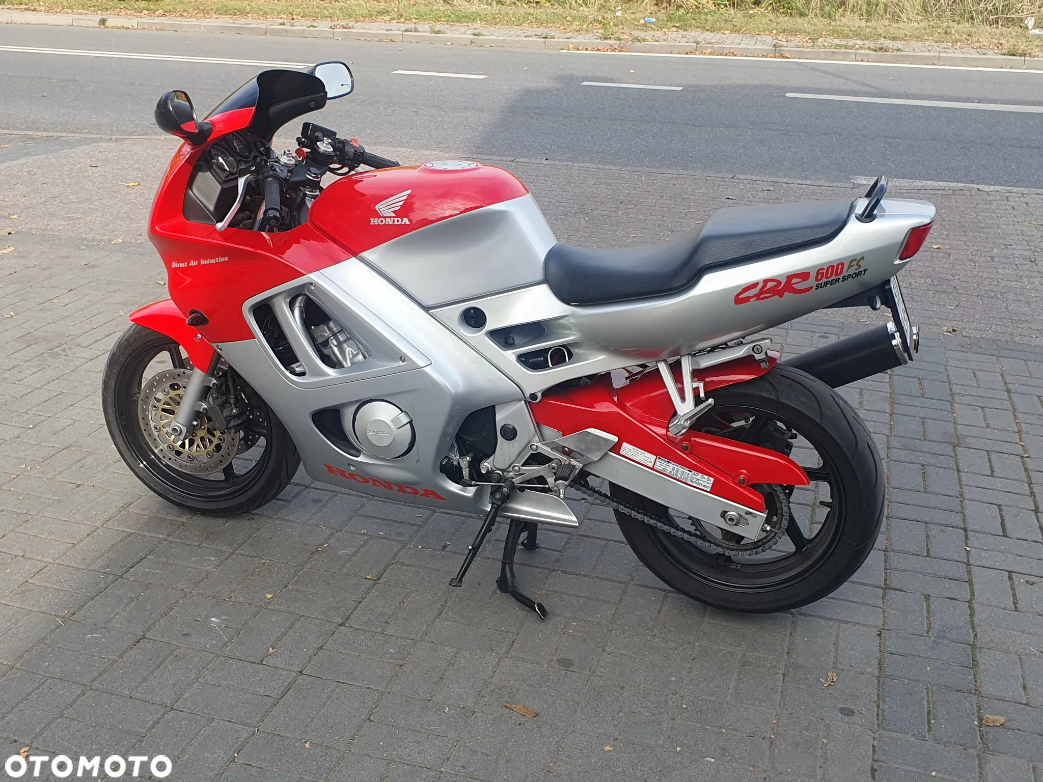 Honda CBR - 7