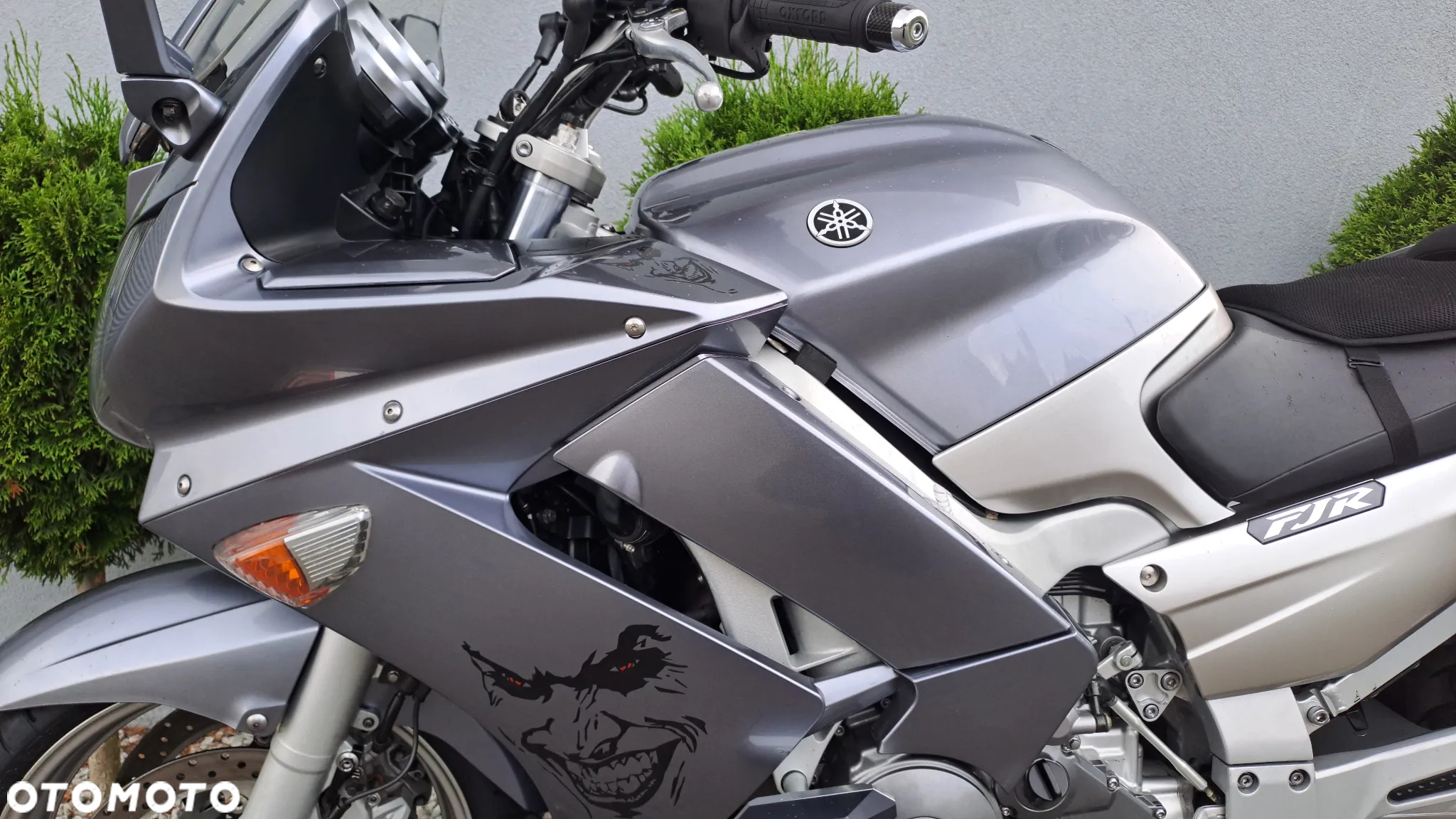 Yamaha FJR - 37