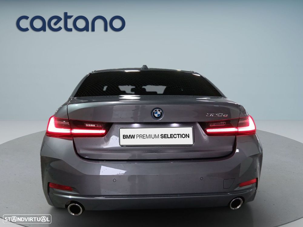 BMW 320 e Auto - 6