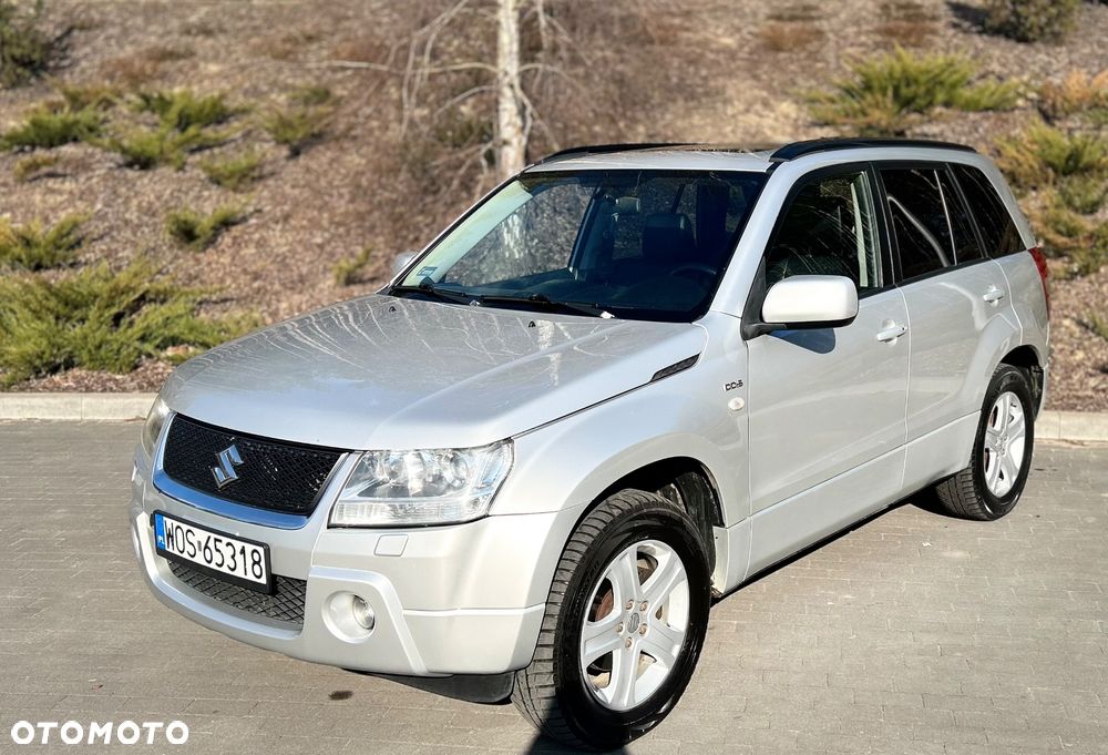Suzuki Grand Vitara 1.9 DDiS Comfort + DPF - 4