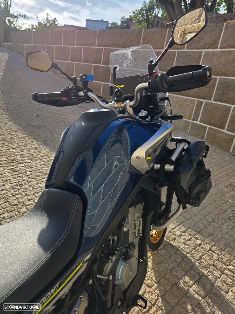 CF Moto 800MT - 4