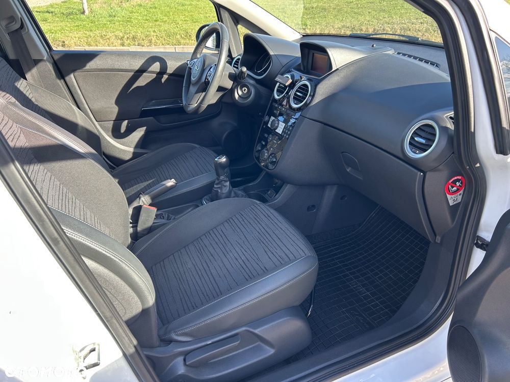 Opel Corsa 1.4 16V Energy - 13