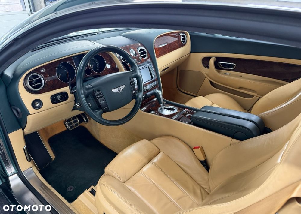 Bentley Continental GT - 29