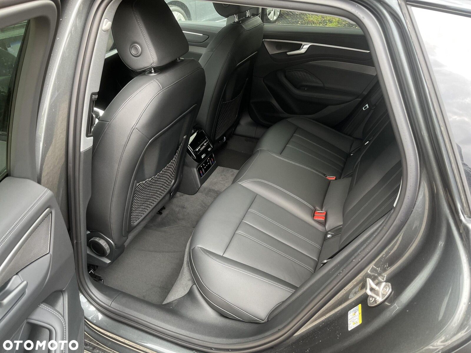 Audi A6 - 24
