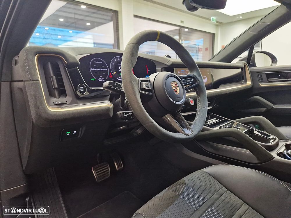Porsche Cayenne Coupé Turbo E-Hybrid Pacote GT - 21
