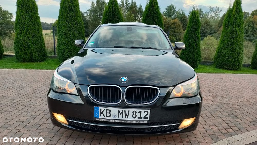 BMW Seria 5 520d Edition Sport - 2