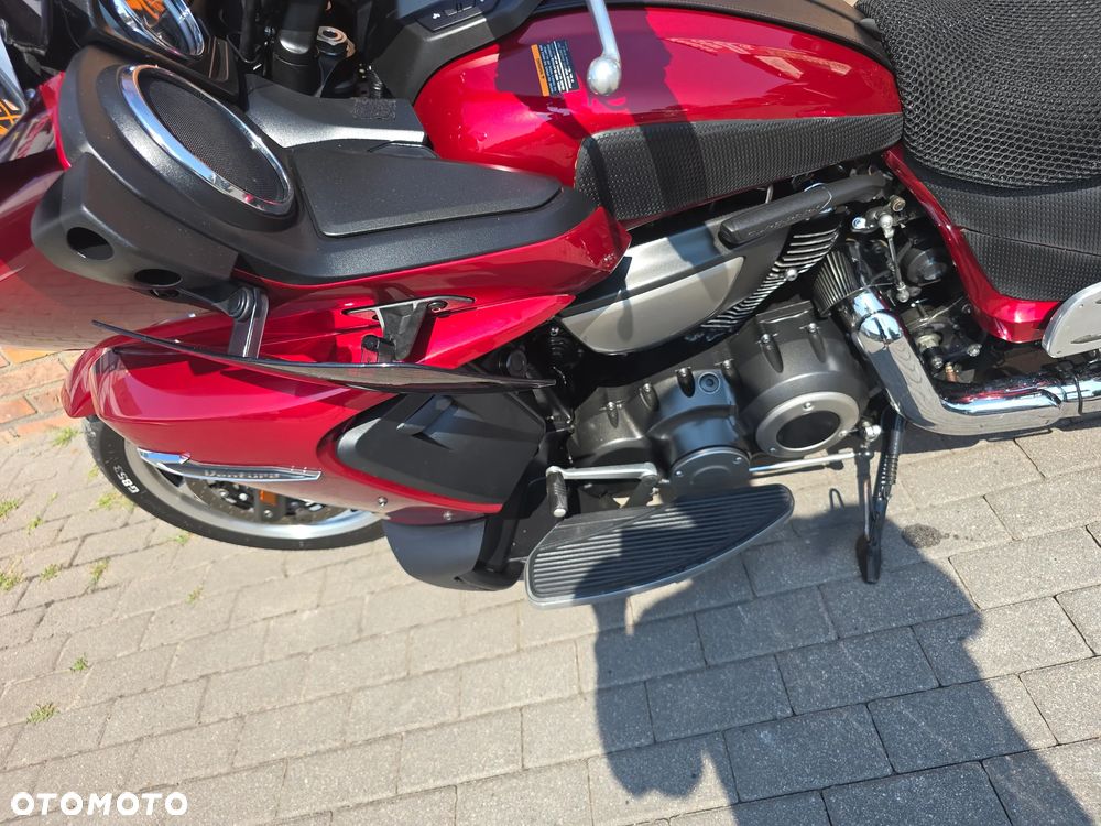 Yamaha Venture - 24