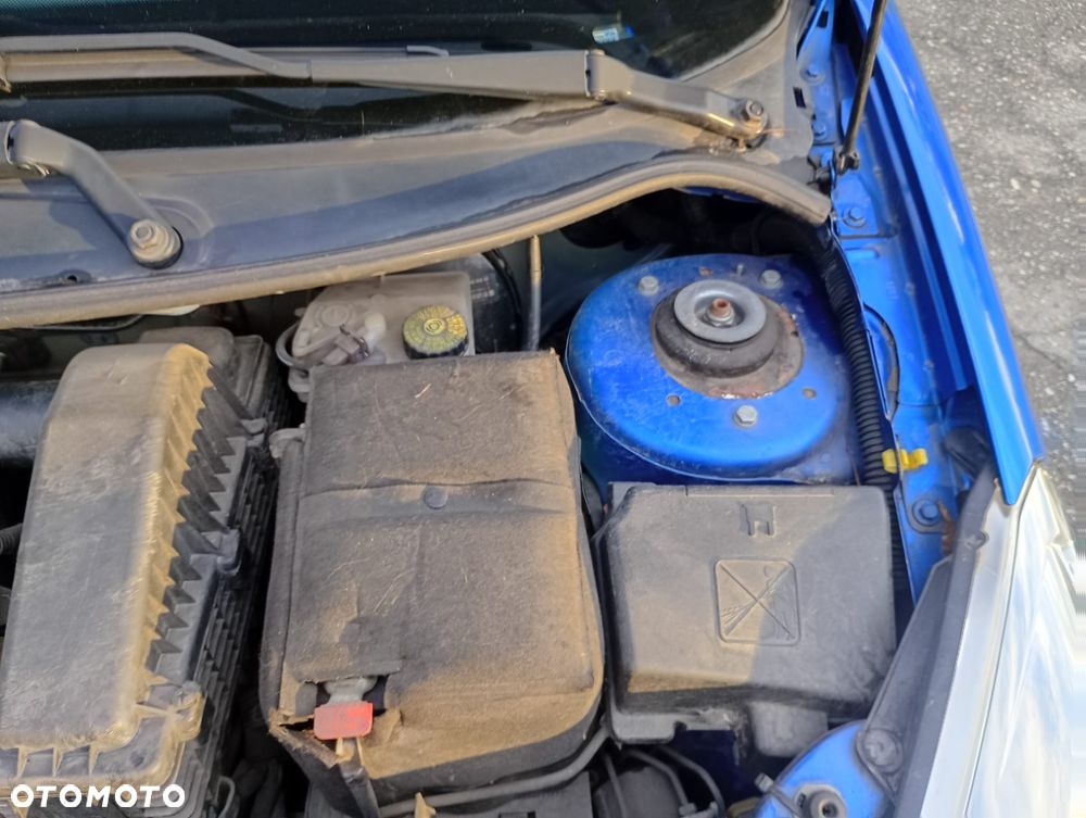 Peugeot 206 - 17