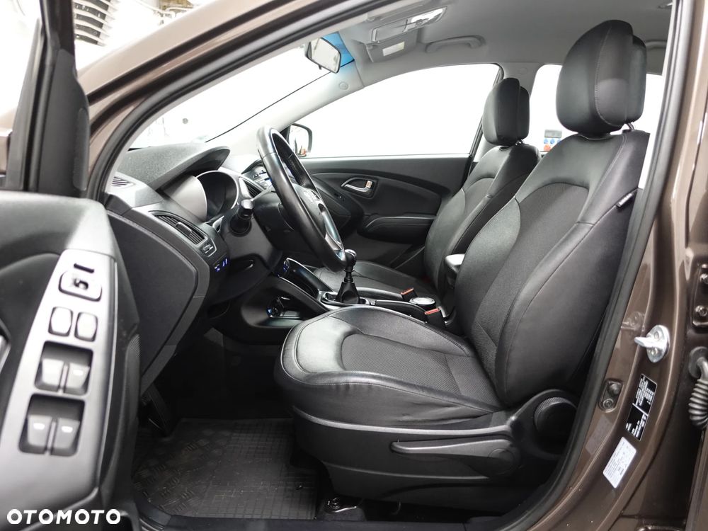 Hyundai ix35 1.6 2WD Style - 24