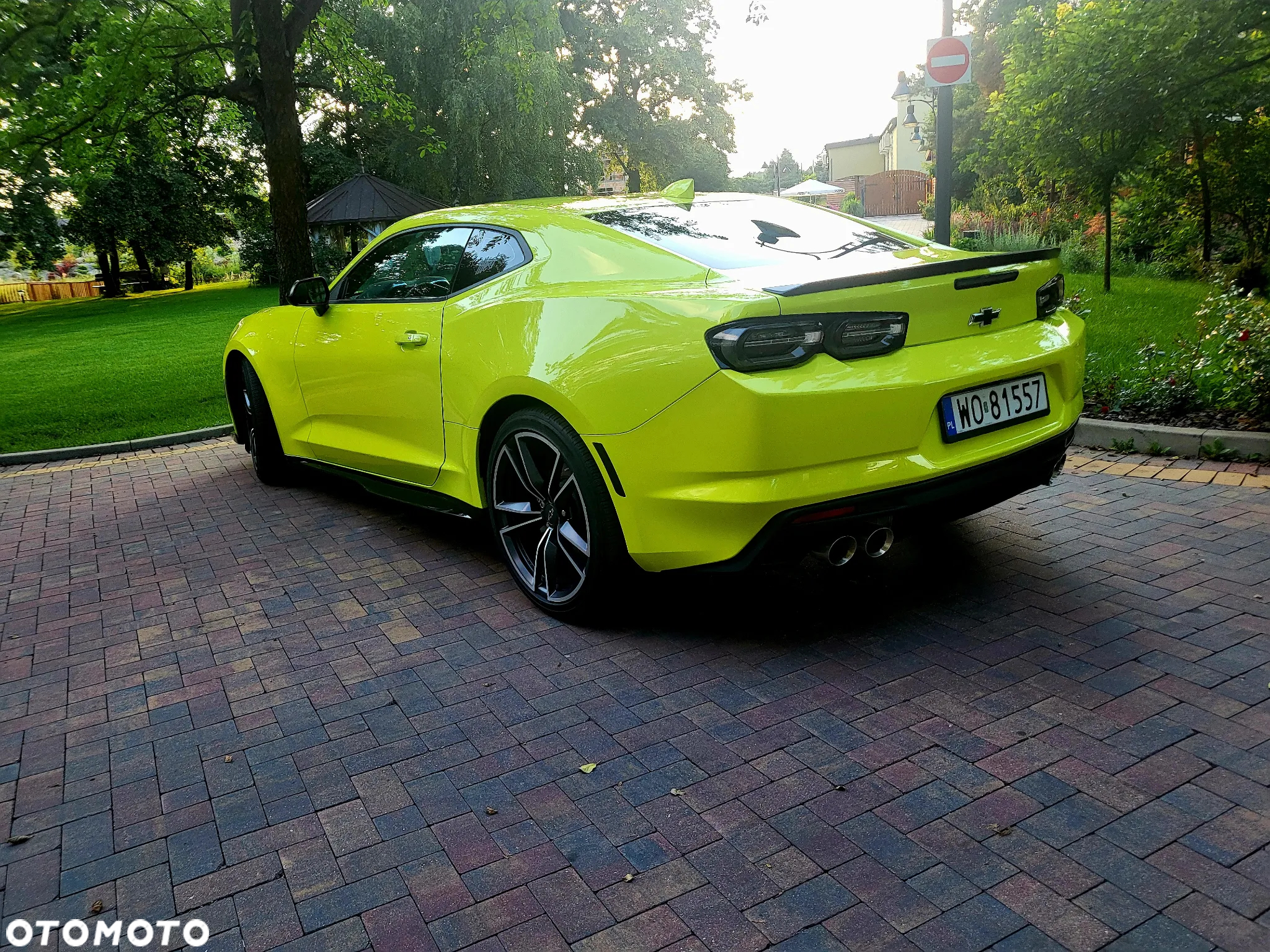 Chevrolet Camaro Coupe 6.2 V8 - 12
