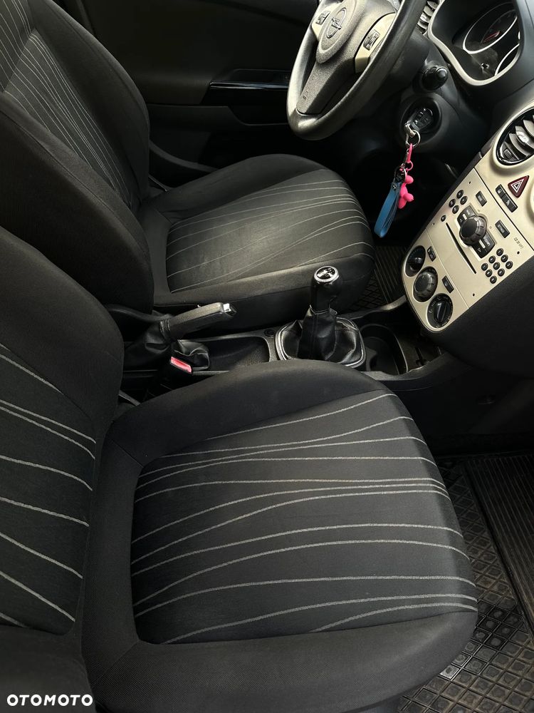 Opel Corsa - 11