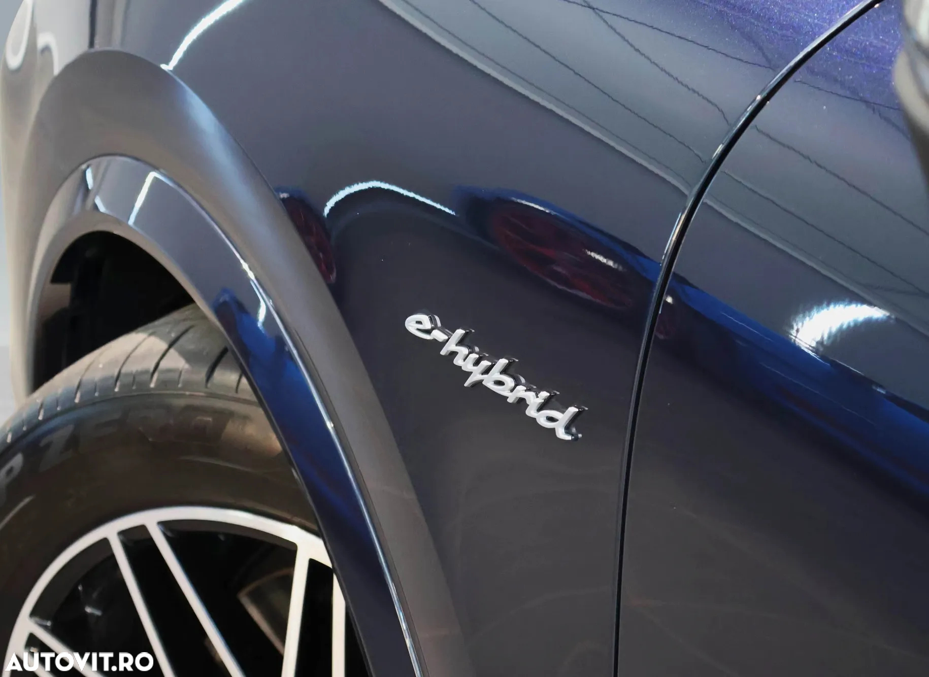 Porsche Cayenne Coupe - 12