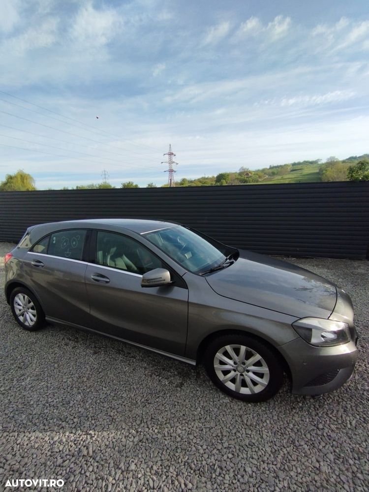 Mercedes-Benz A 180 BlueEfficiency 7G-DCT AMG Sport - 3