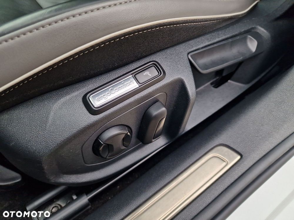Volkswagen Arteon 2.0 TDI Elegance DSG - 31