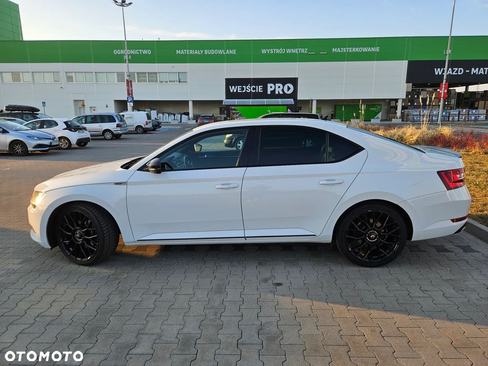 Skoda Superb 2.0 TDI 4x4 Sportline DSG - 3
