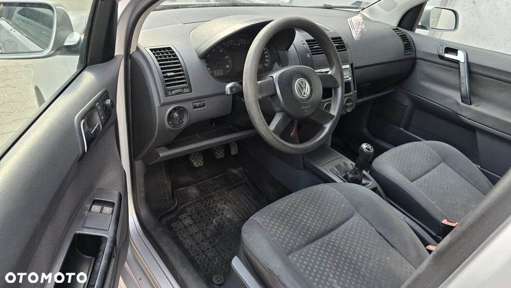 Volkswagen Polo 1.4 16V Comfortline - 5
