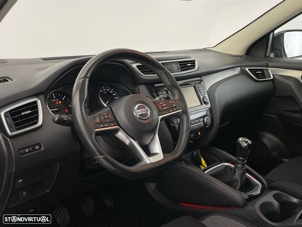 Nissan Qashqai 1.5 dCi N-Connecta - 16