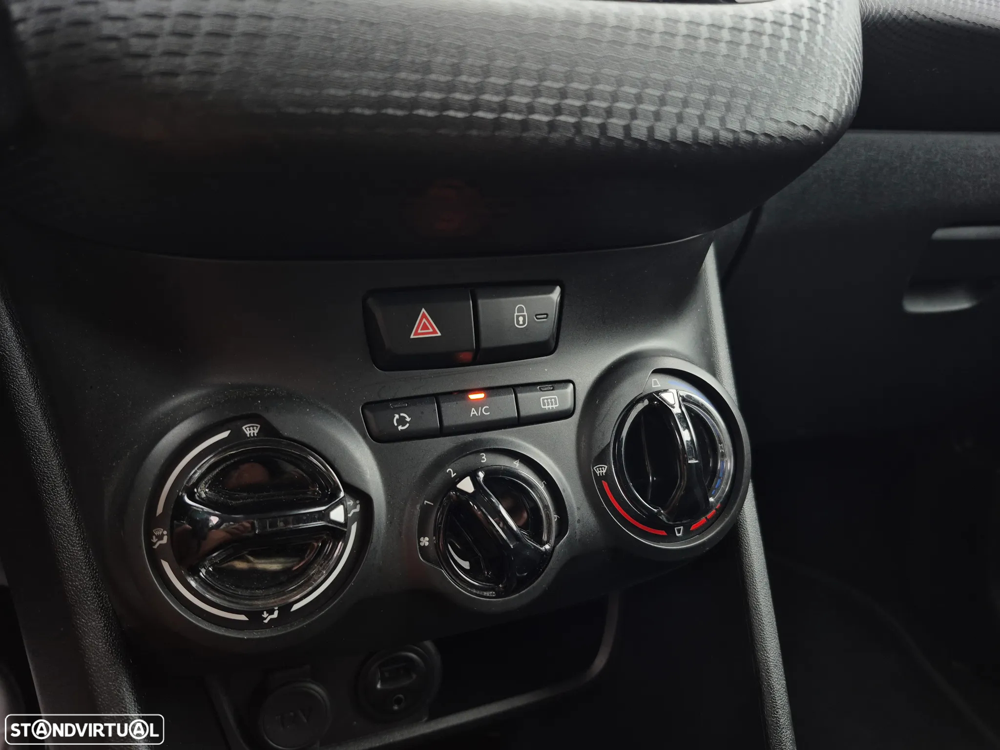 Peugeot 2008 1.2 PureTech Style - 19