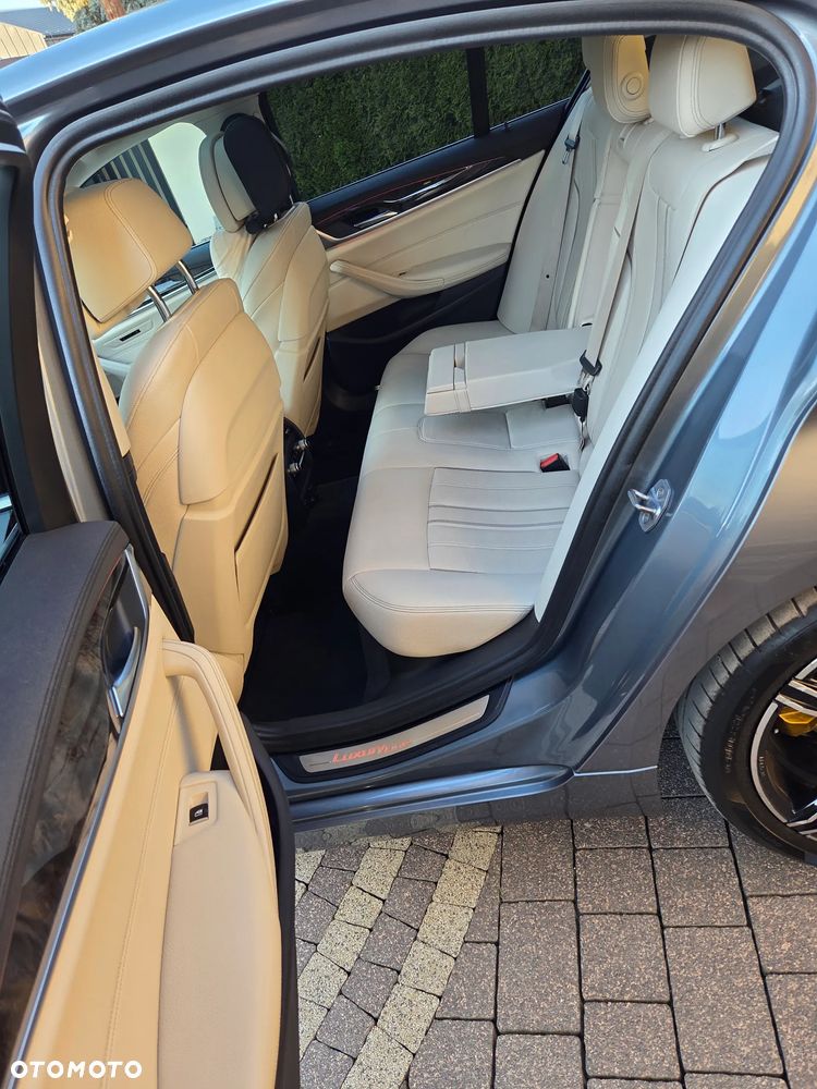 BMW Seria 5 520d xDrive Luxury Line - 20