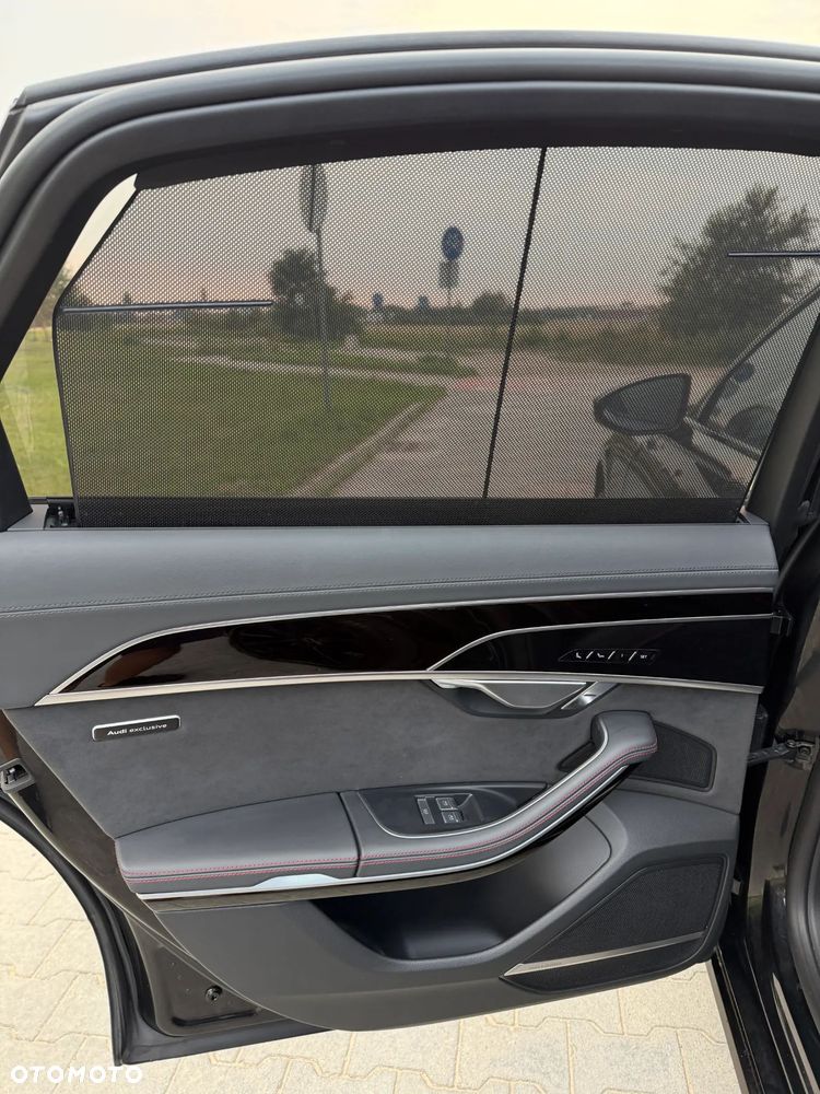 Audi S8 - 13