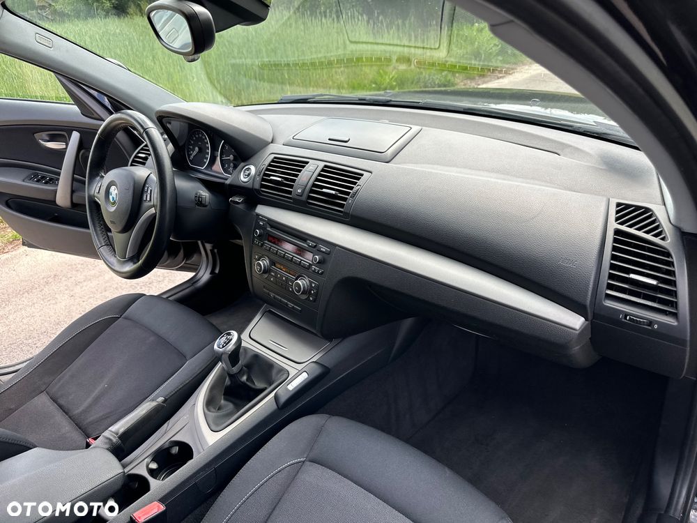 BMW Seria 1 - 33