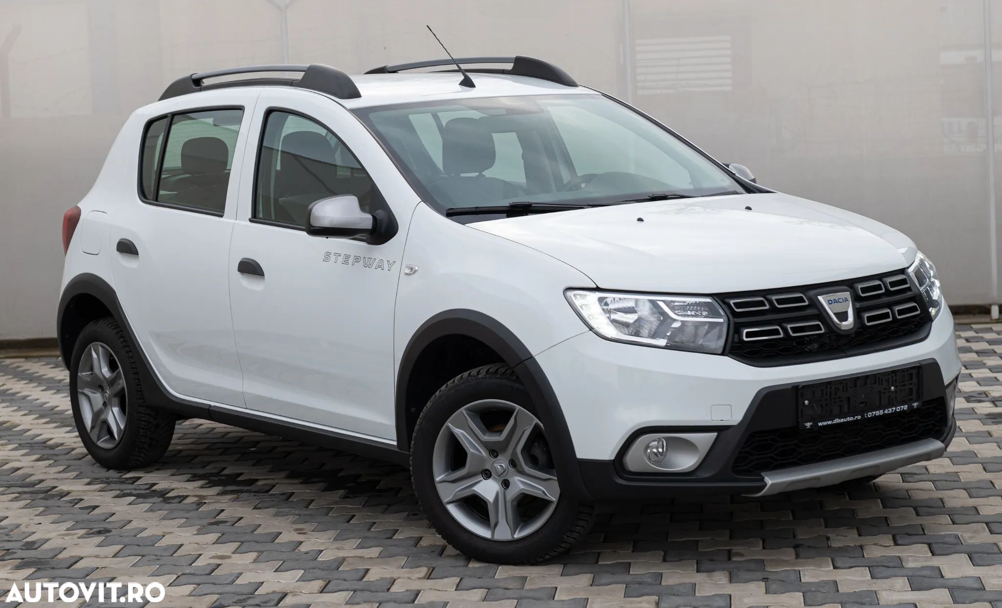 Dacia Sandero Stepway TCe 100 Celebration - 1
