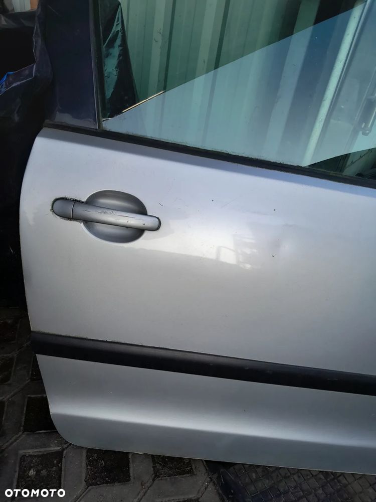 VW POLO 9N DRZWI PRAWE PRZEDNIE PRAWY PRZÓD 3 DRZWI - 3