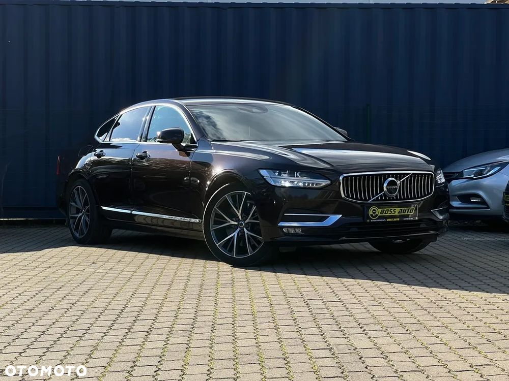 Volvo S90 - 2