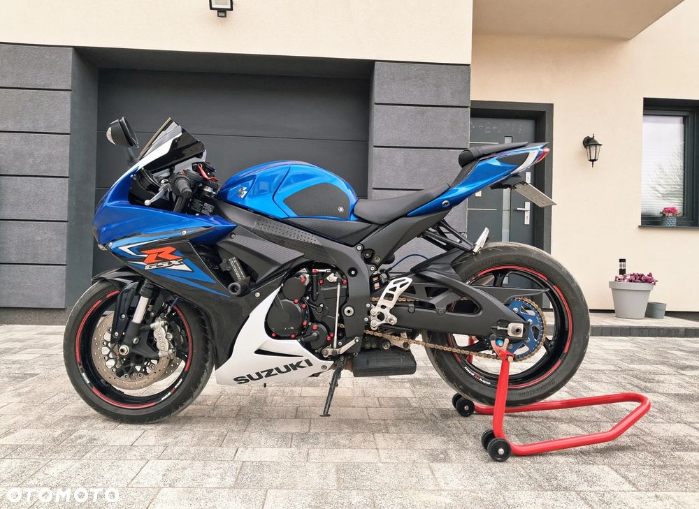 Suzuki GSX-R - 1
